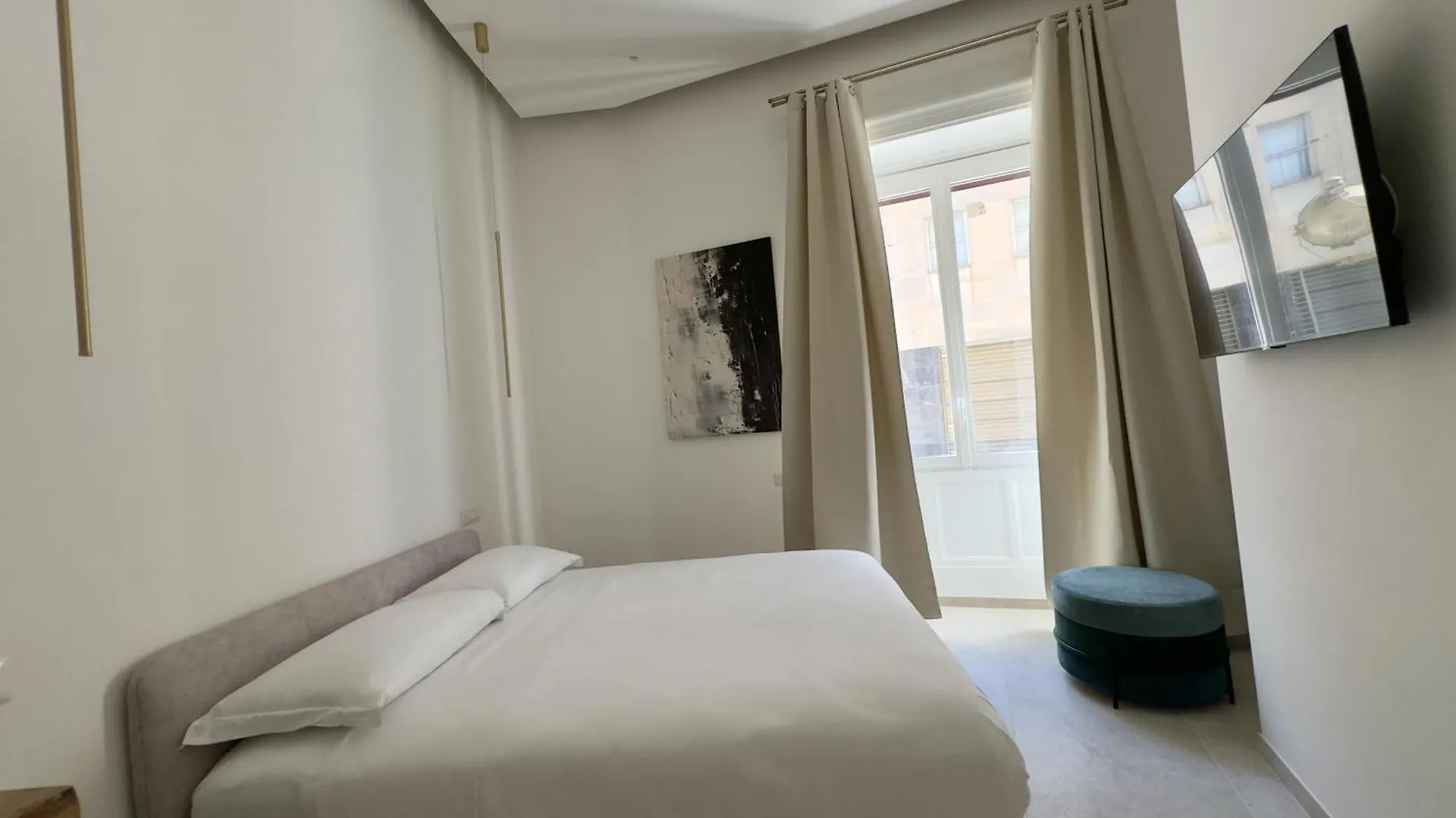 Guest house Anno13Suites Naples Italy