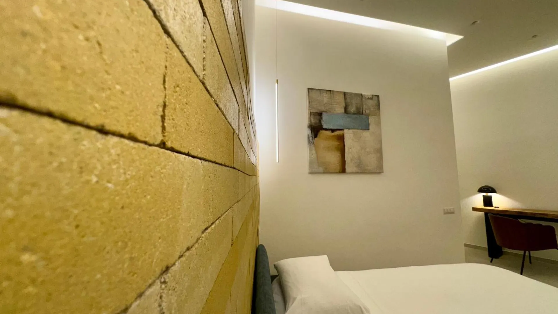 Anno13Suites Naples Guest house