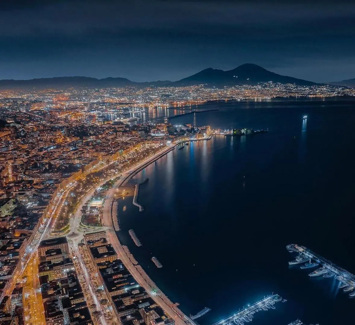 Anno13Suites Naples Italy