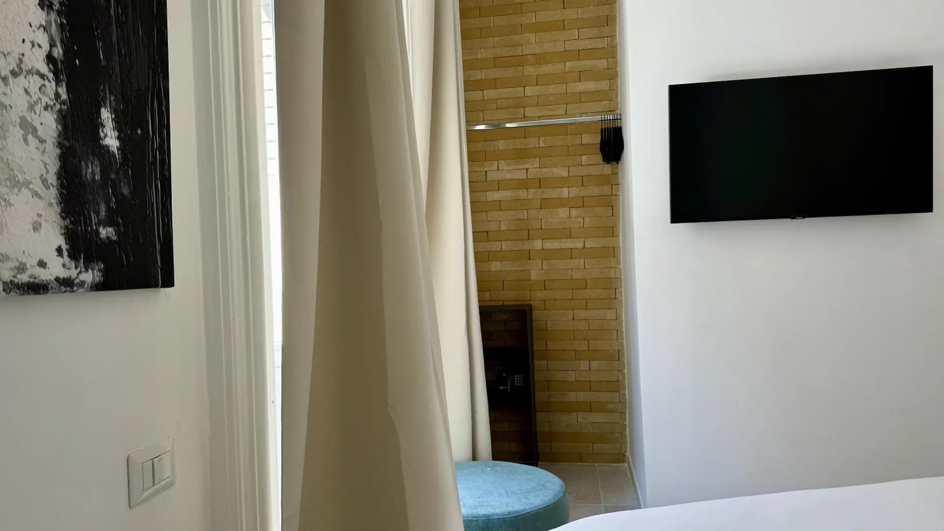 Anno13Suites Naples 0*,