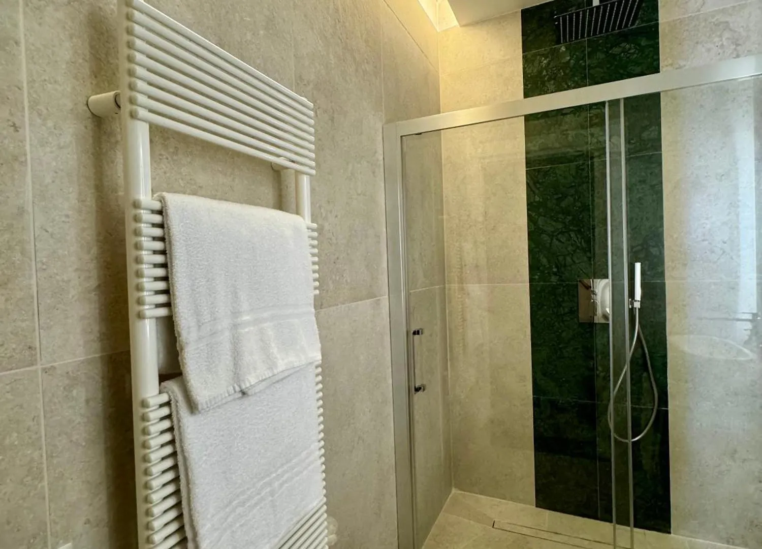Guest house Anno13Suites Naples Italy